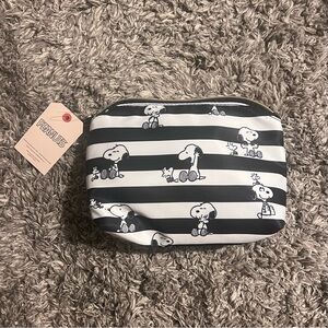 Munki Munki x Peanuts - Snoopy Zippered Makeup Pouch
